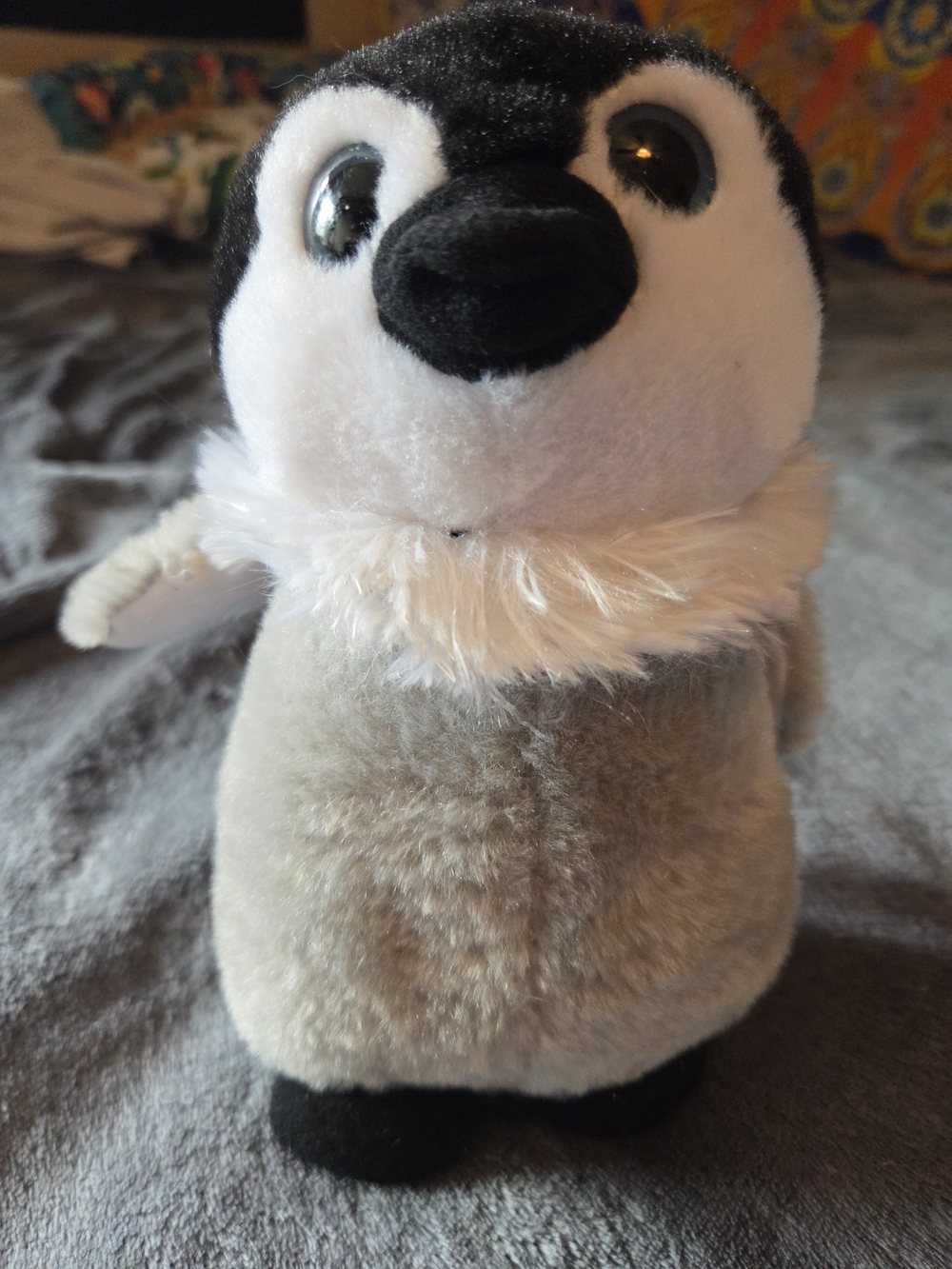 Plush Penguin Chick Stuffed Toy - Gray & Black NWT Sea World